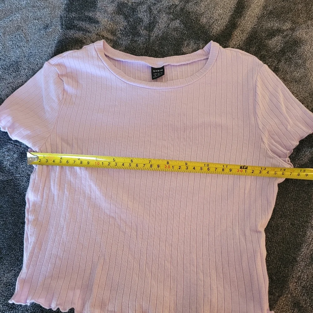 Lettuce Edge Cropped Top Size M - Picture 3 of 4